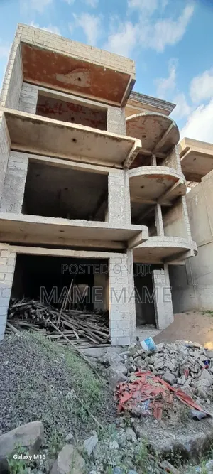 5bdrm House in Addis Abeba, Bole for sale