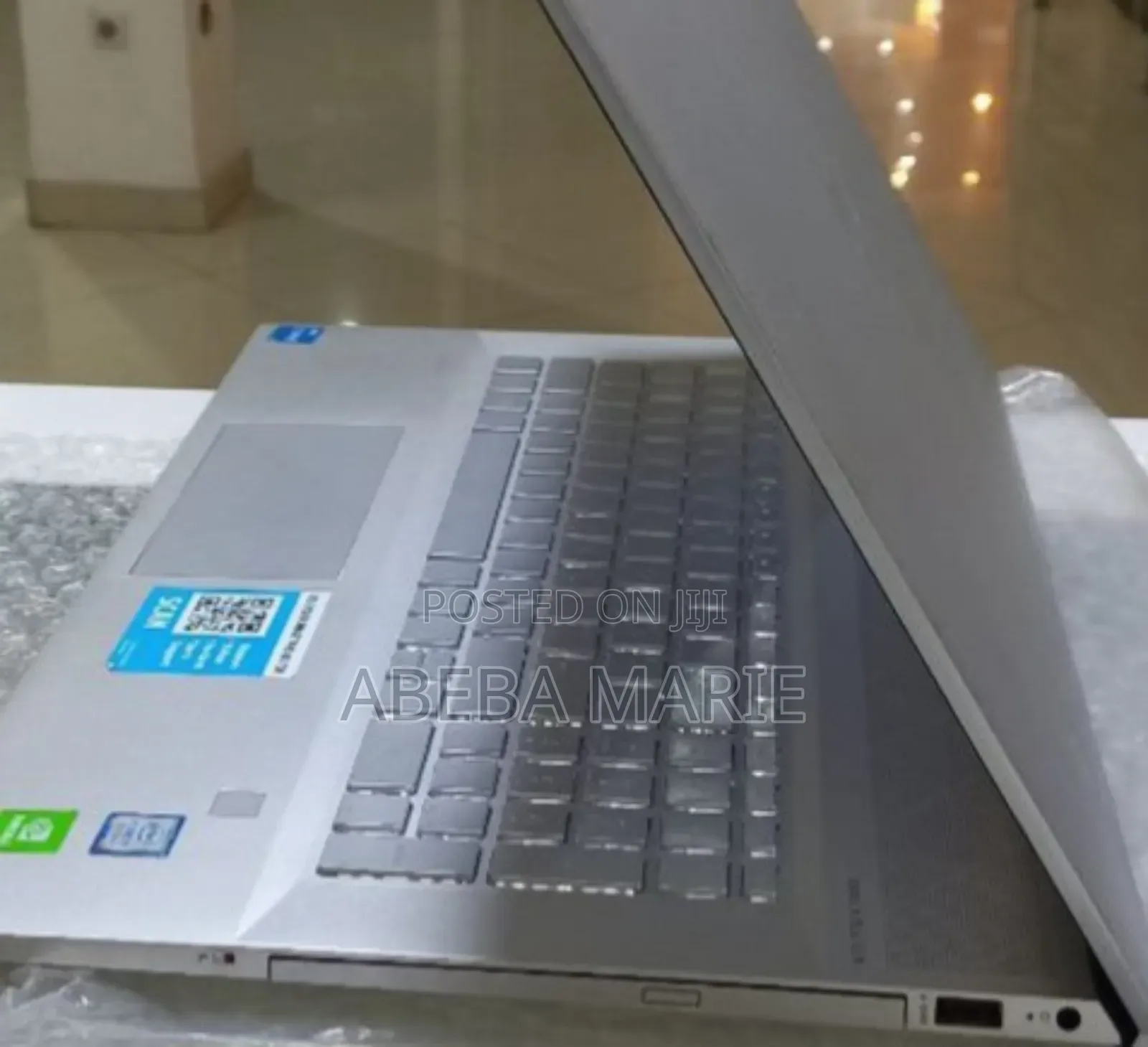 New Laptop HP Envy 17 8GB Intel Core I5 SSD 512GB