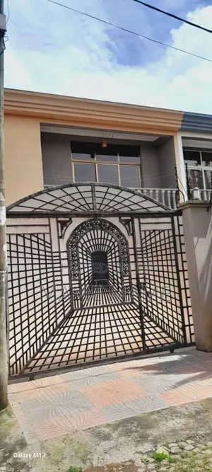 5bdrm House in Addis Abeba, Bole for sale