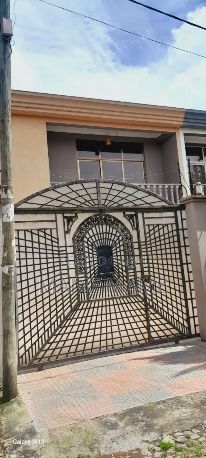 5bdrm House in Addis Abeba, Bole for sale