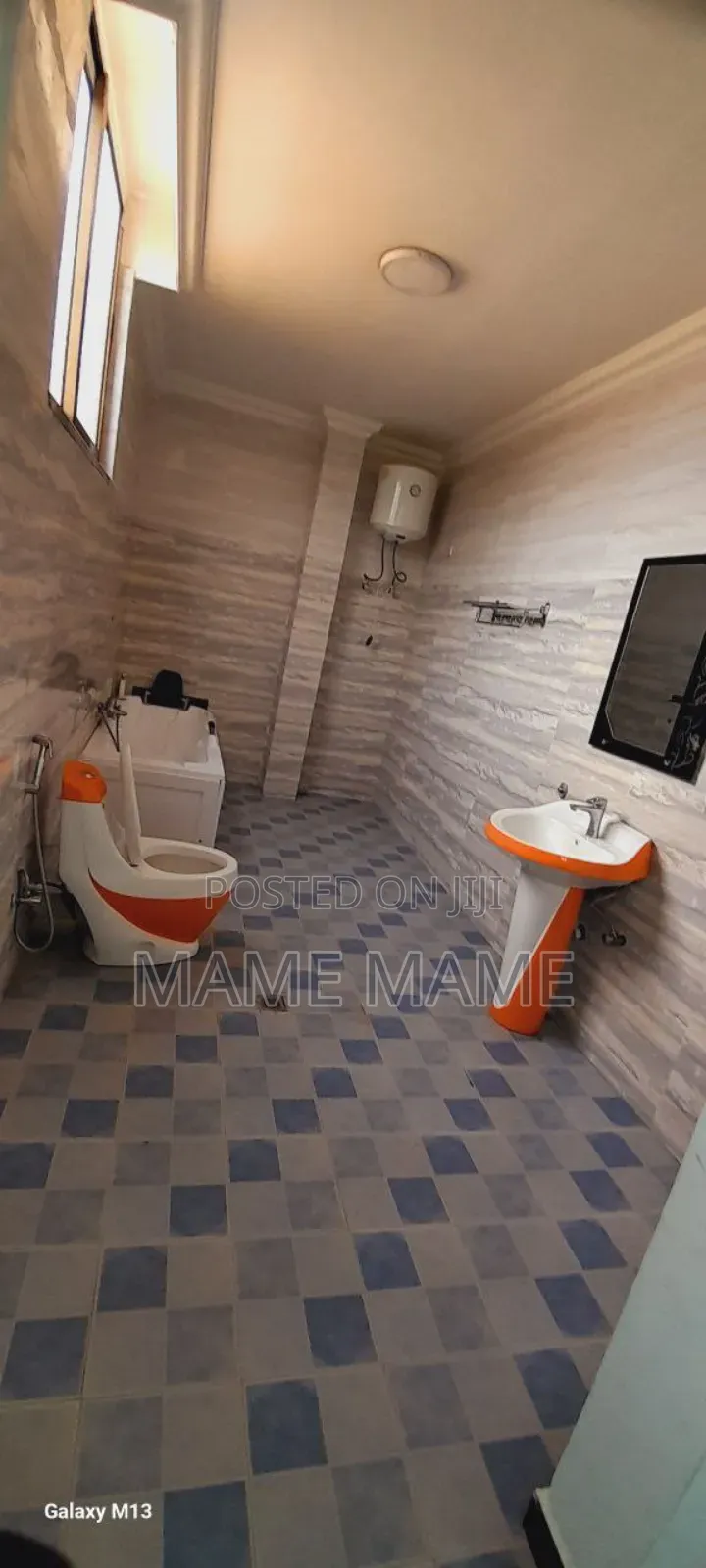 5bdrm House in Addis Abeba, Bole for sale