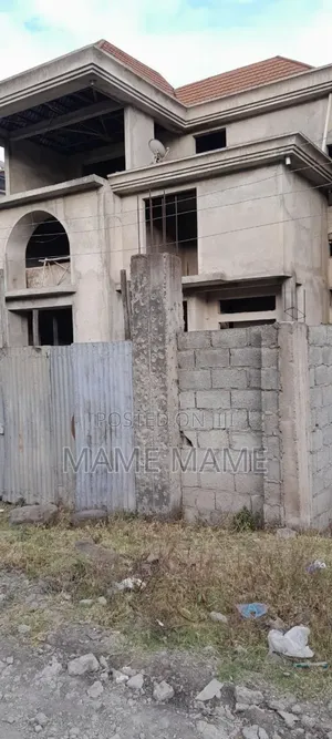 8bdrm House in Addis Abeba, Bole for sale