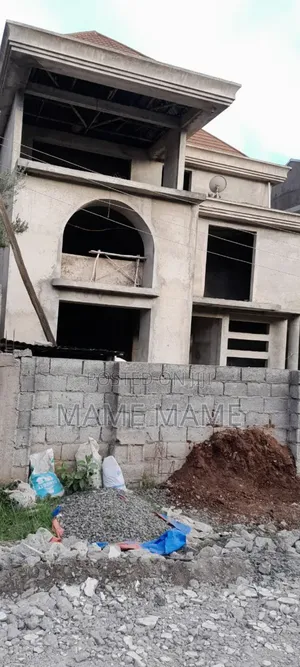 8bdrm House in Addis Abeba, Bole for sale