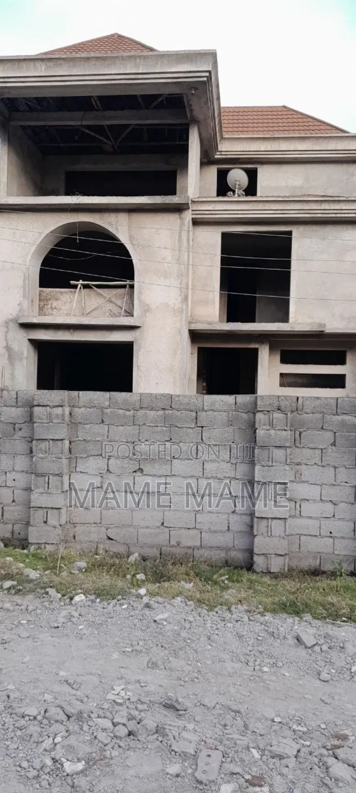 8bdrm House in Addis Abeba, Bole for sale