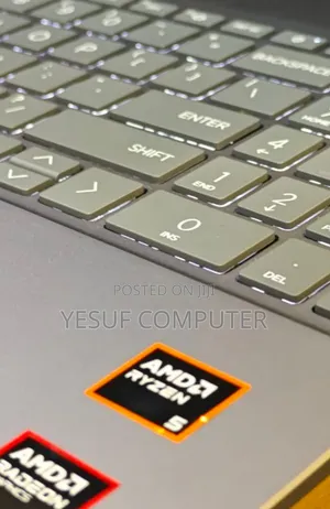 Photo - New Laptop HP Pavilion 15 8GB AMD Ryzen 5 SSD 512GB