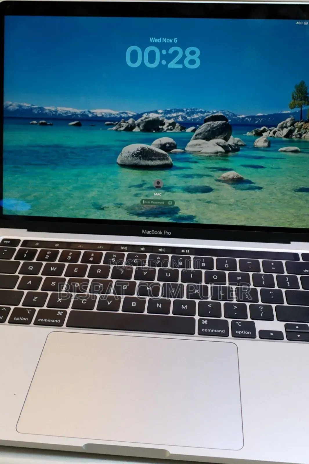 New Laptop Apple MacBook Pro M1 16GB Apple M1 Pro SSD 512GB