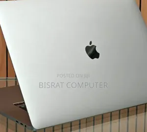 Photo - New Laptop Apple MacBook Pro 2019 16GB Intel Core I7 SSD 512GB