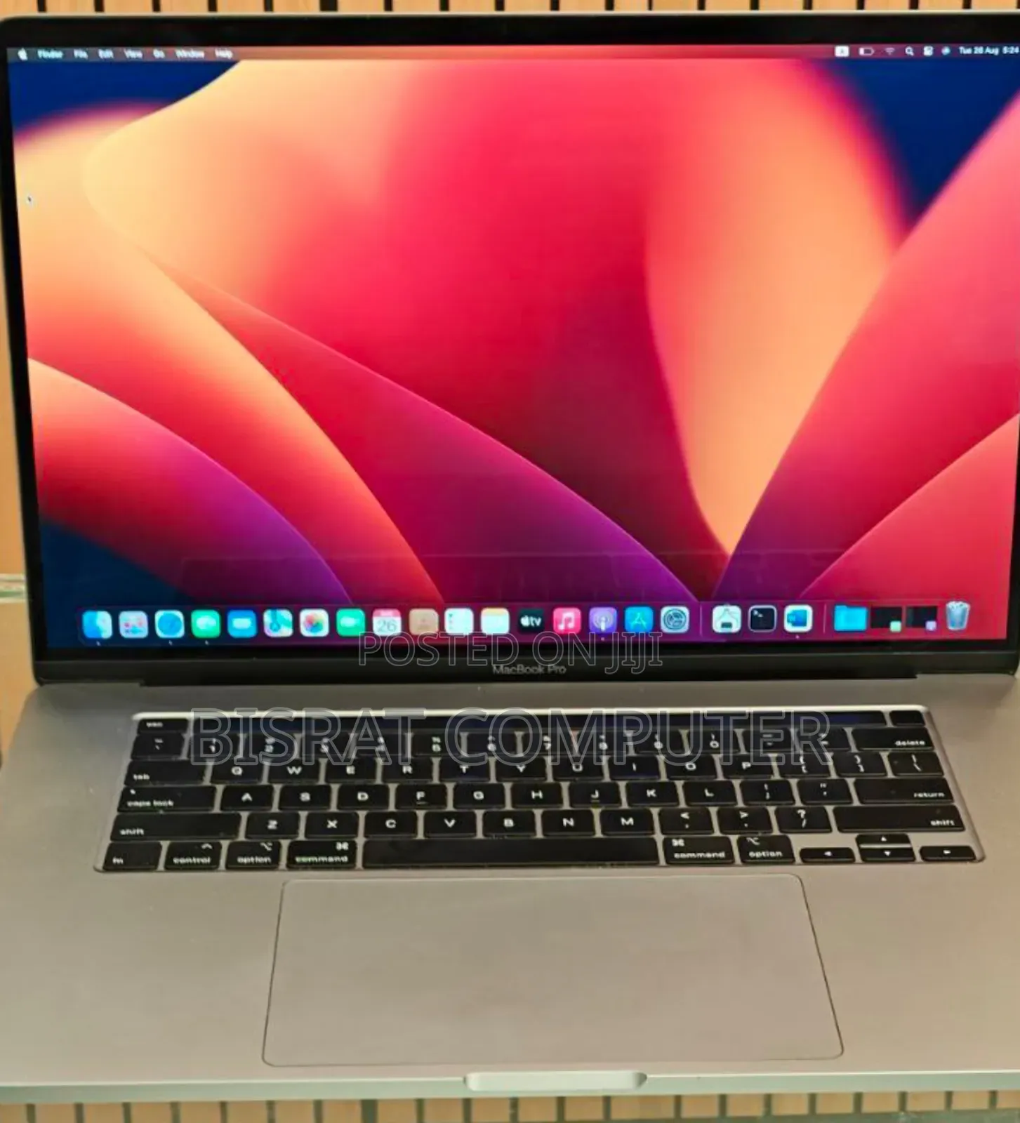 New Laptop Apple MacBook Pro 2019 16GB Intel Core I7 SSD 512GB