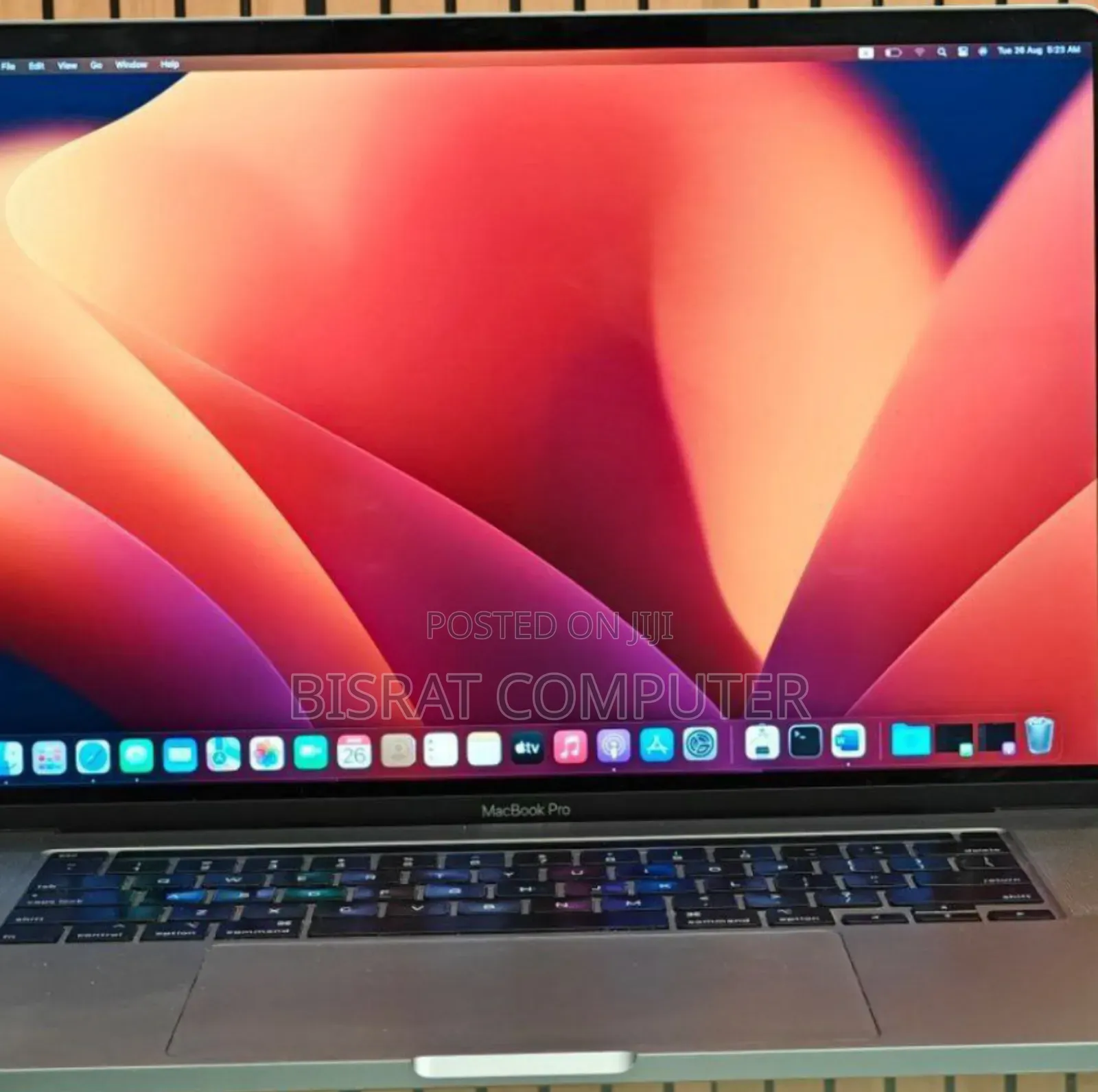 New Laptop Apple MacBook Pro 2019 16GB Intel Core I7 SSD 512GB