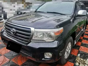 Photo - Toyota Land Cruiser 4.5 V8 GX-R 2015 Black