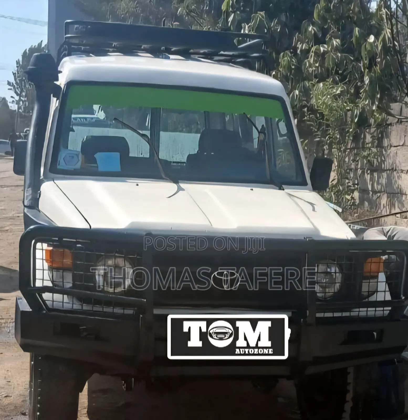 Toyota Land Cruiser 2004 White