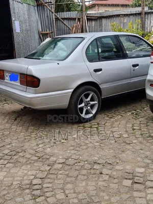 Nissan Primera 1996 Silver