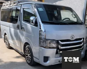 Photo - Toyota HiAce 220 2007 Silver