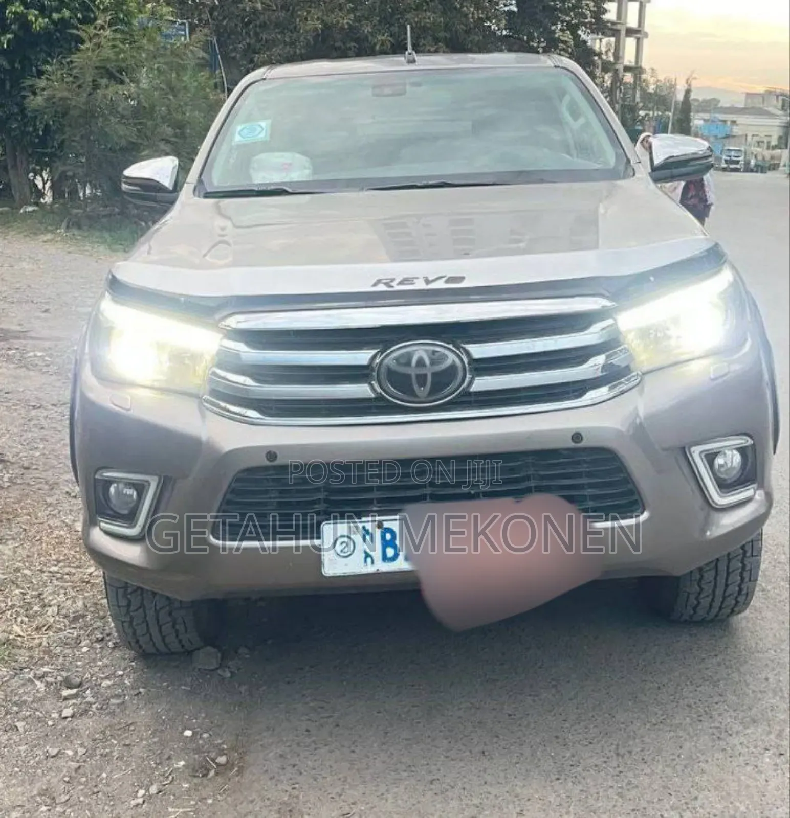 Toyota Hilux 2018 Gold