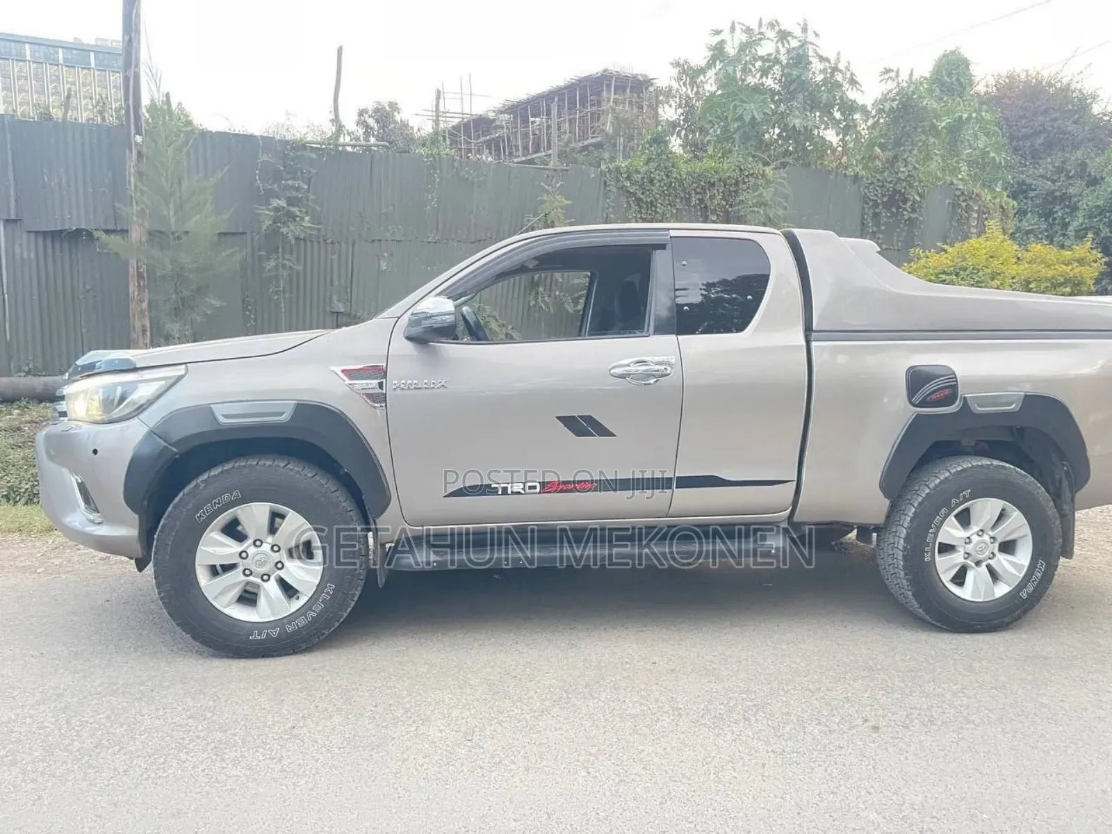 Toyota Hilux 2018 Gold