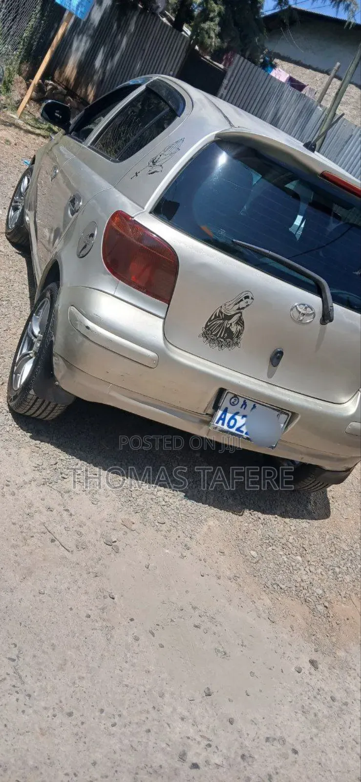 Toyota Vitz 2004 Beige