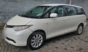 Photo - Toyota Previa 2008 White
