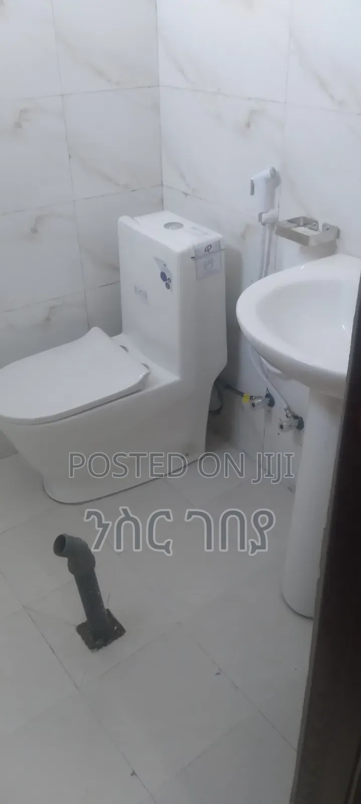 Furnished 2bdrm Apartment in Ayat Gebenaye Mariam, Yeka for rent