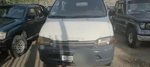 Photo - Toyota HiAce 2000 White