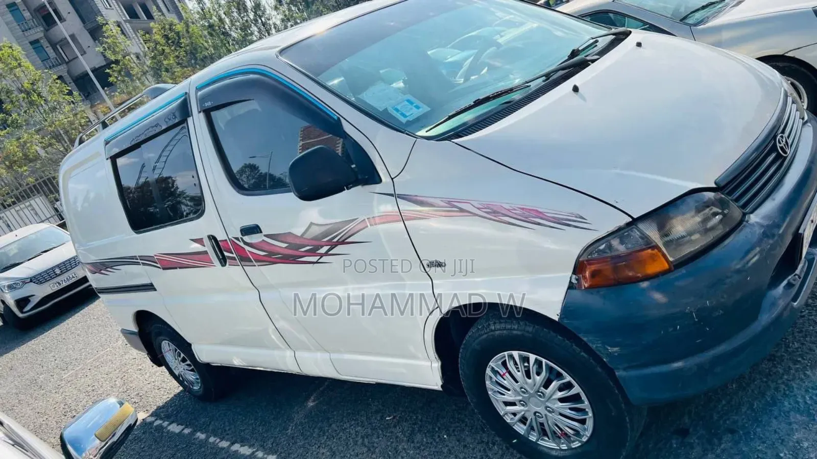 Toyota HiAce 2006 White