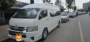 Photo - Toyota HiAce 2017 White