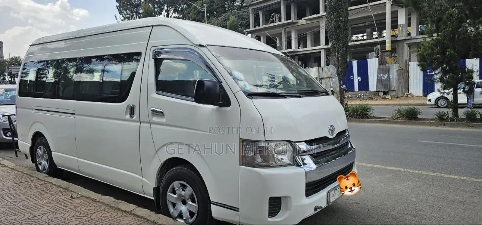 Toyota HiAce 2017 White