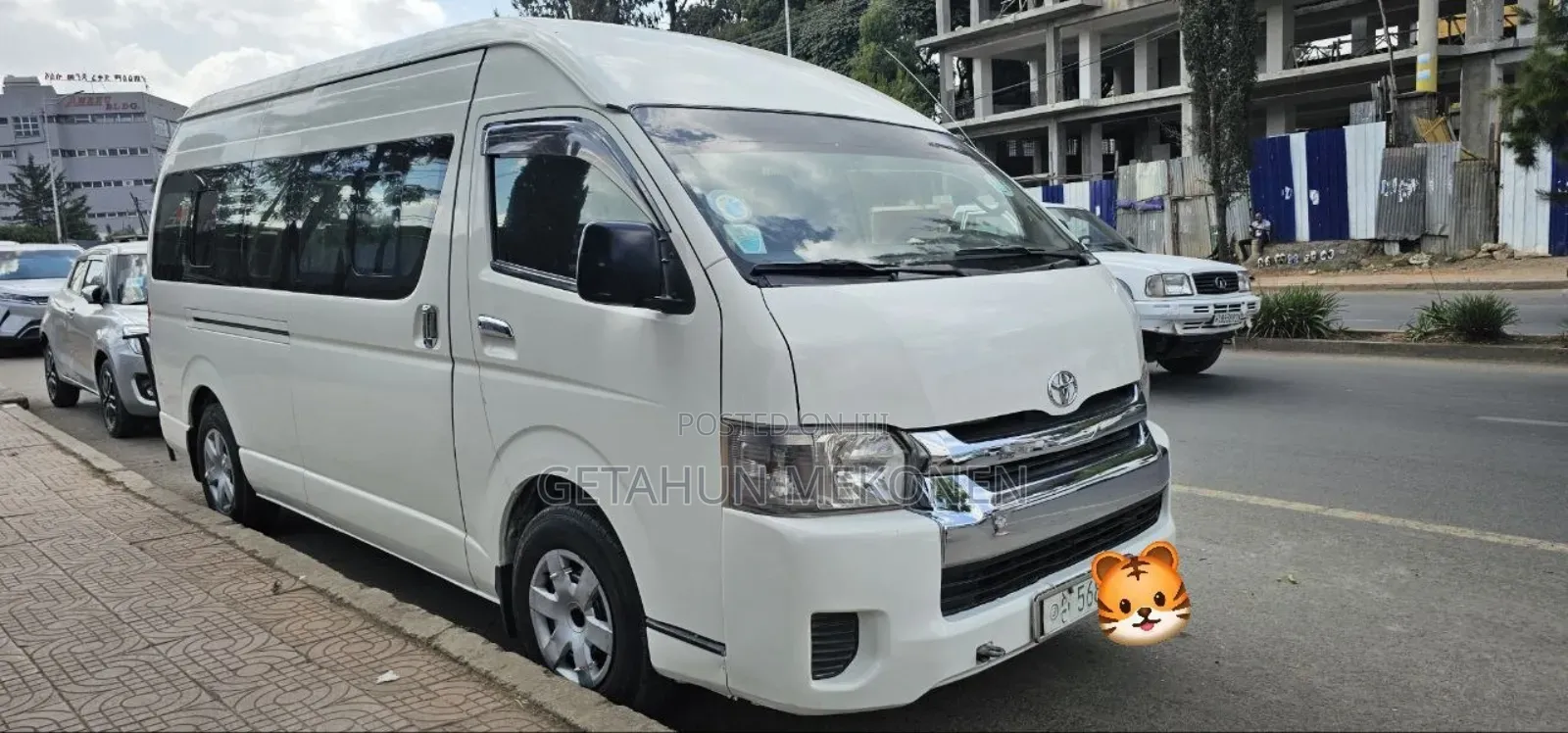 Toyota HiAce 2017 White