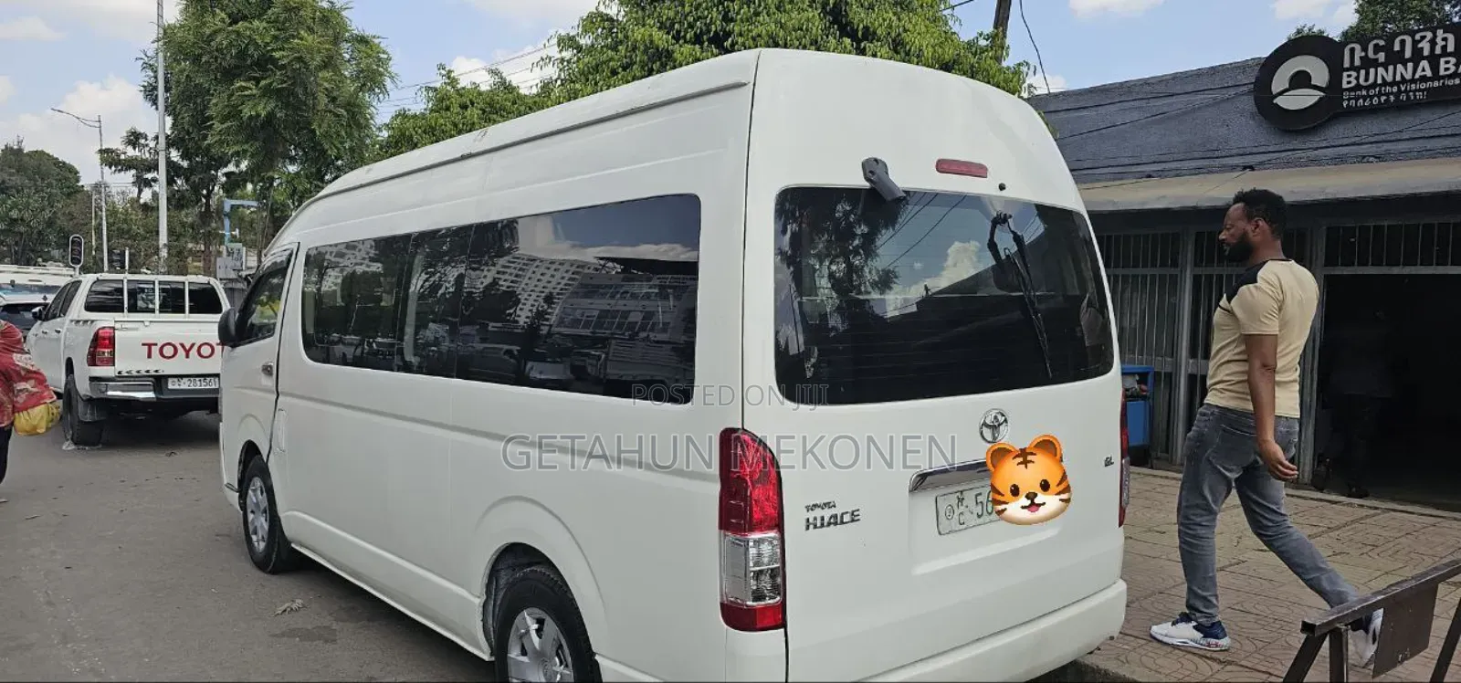 Toyota HiAce 2017 White