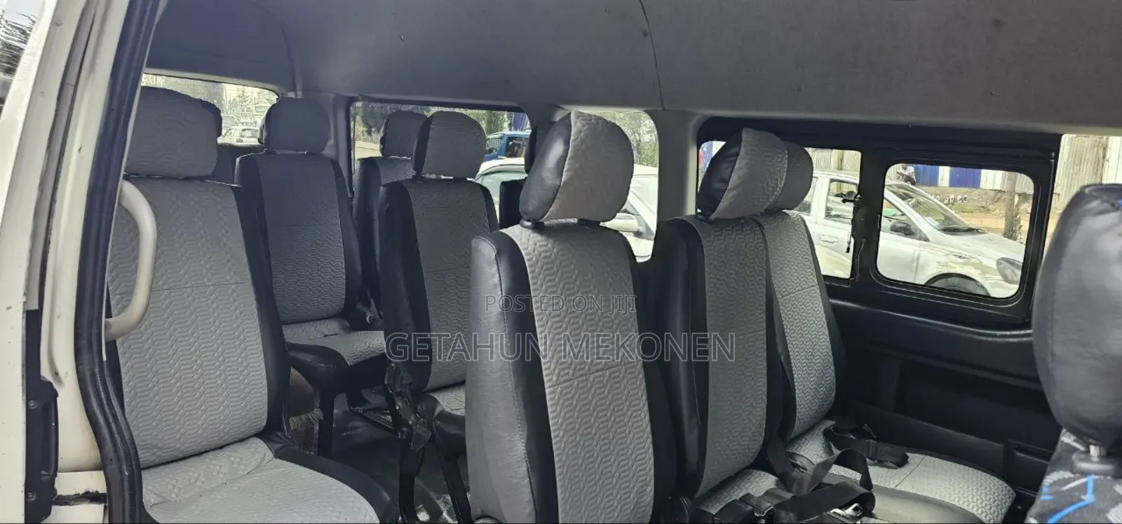 Toyota HiAce 2017 White