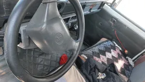 Toyota Hilux 1990 White