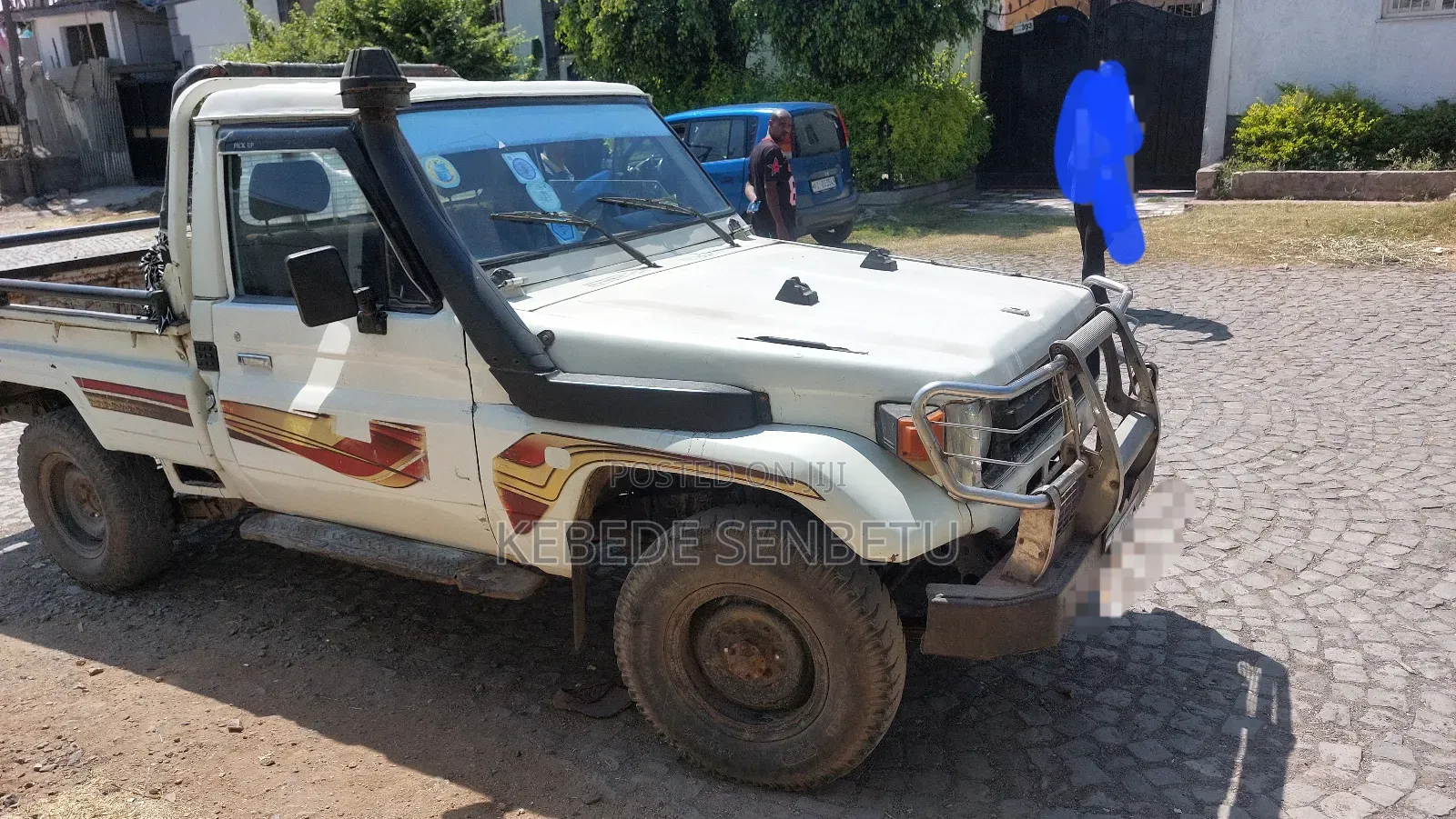 Toyota Hilux 1990 White