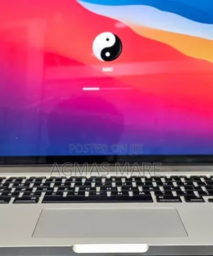 New Laptop Apple MacBook Pro 2015 16GB Intel Core I7 SSD 256GB