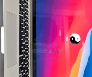 New Laptop Apple MacBook Pro 2015 16GB Intel Core I7 SSD 256GB