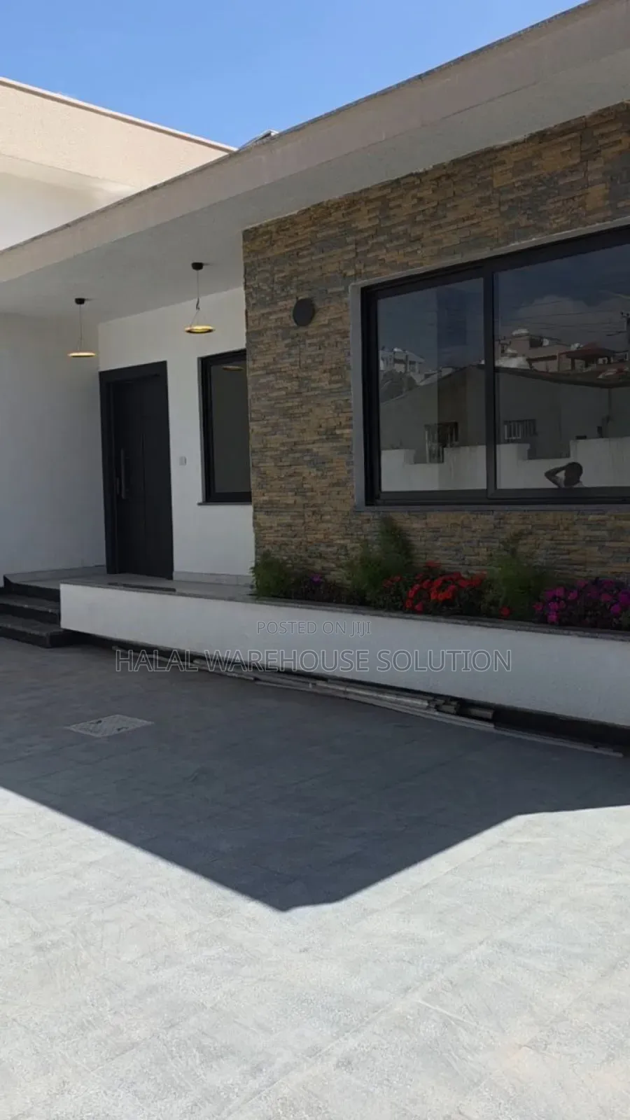 Furnished 4bdrm Villa in Bole for sale