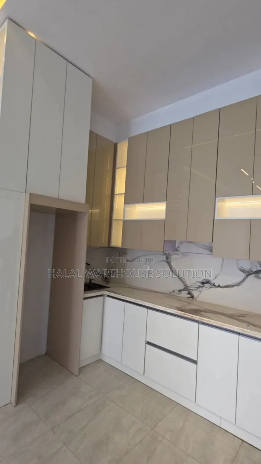 Furnished 4bdrm Villa in Bole for sale