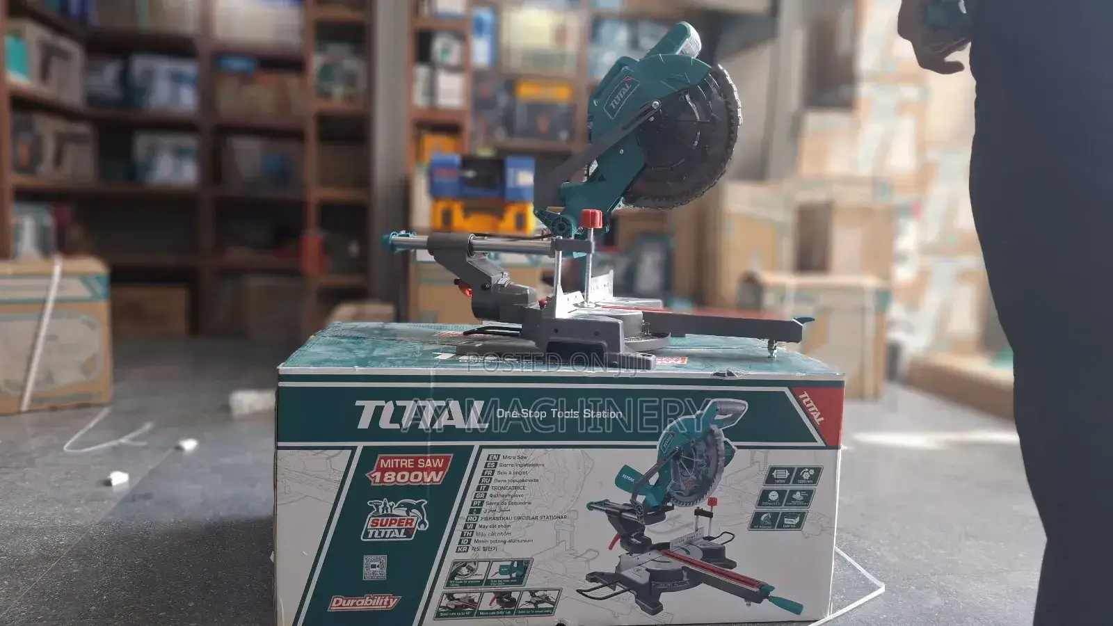Mitresaw Slide 1800w