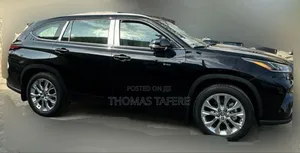 New Toyota Highlander Hybrid 2025 Black