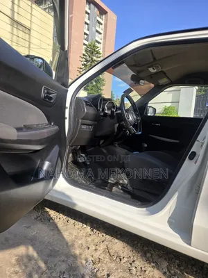 Suzuki Swift 2021 White