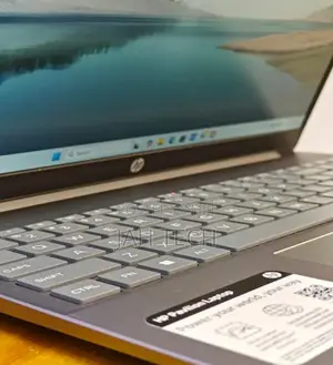 New Laptop HP Pavilion 15 8GB AMD Ryzen 5 SSD 512GB