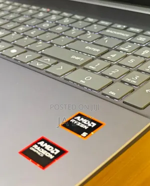 New Laptop HP Pavilion 15 8GB AMD Ryzen 5 SSD 512GB