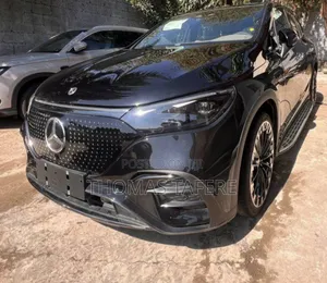 Photo - New Mercedes-Benz EQE 2024