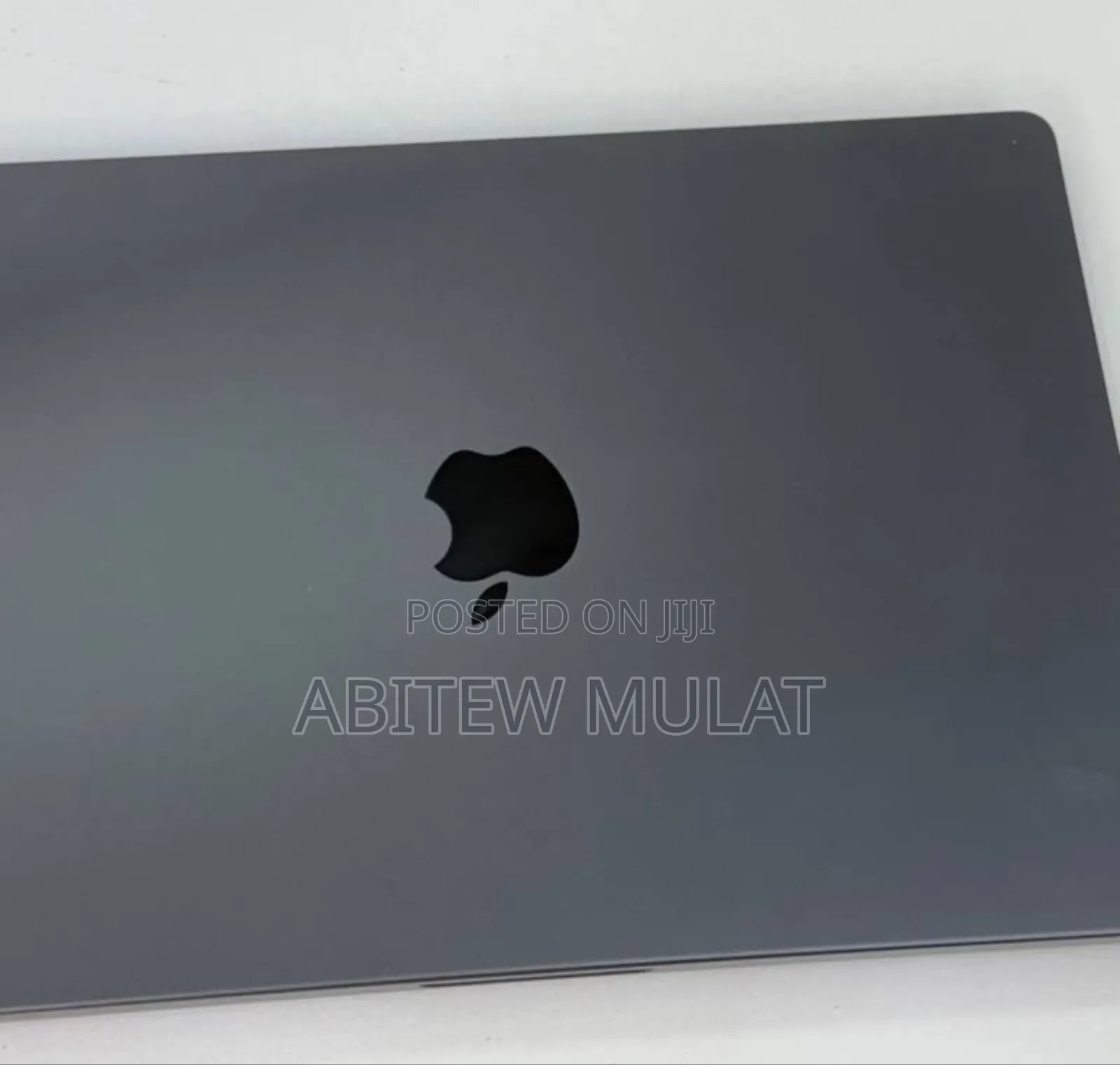 New Laptop Apple MacBook Pro 2023 M3 14-Inch 18GB Apple M3 SSD 512GB