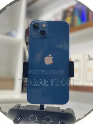 Photo - Apple iPhone 13 128 GB Blue