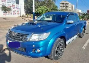 Toyota Hilux 2015 Blue