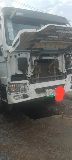 Photo - 2023 ካሶኒ ባንክ:3.6 ሚሊየን ኪ.ሜ :120 ሺ