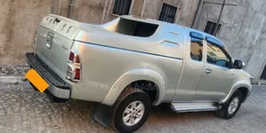 Toyota Hilux 2012