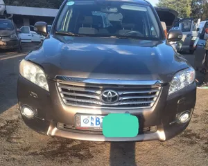 Photo - Toyota RAV4 2012 Pink