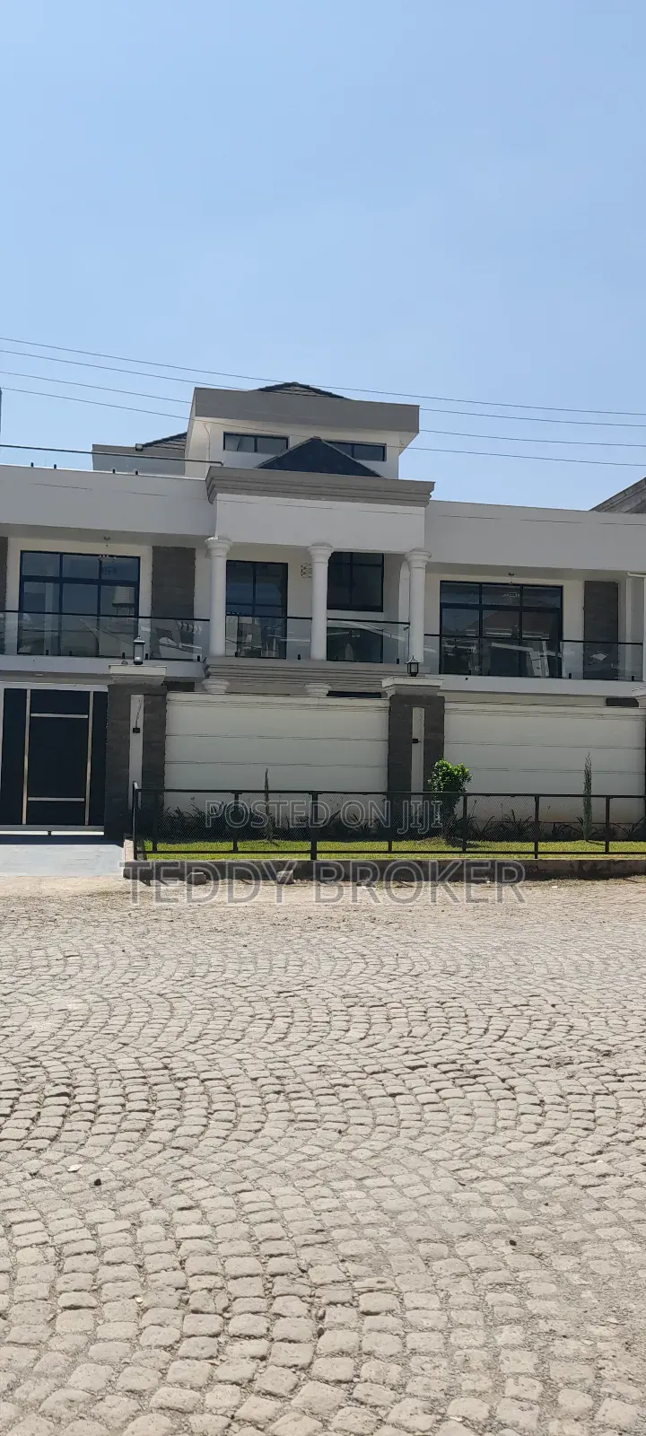 8bdrm House in Haile Garment, Nifas Silk-Lafto for sale