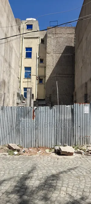 Photo - 7bdrm House in Haile Garment, Nifas Silk-Lafto for sale