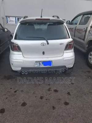 Toyota Vitz 2004 White